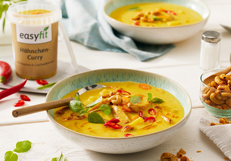 Easyfit Suppen im Becher: Hähnchencurry mit Ananas und Cashewkernen ...