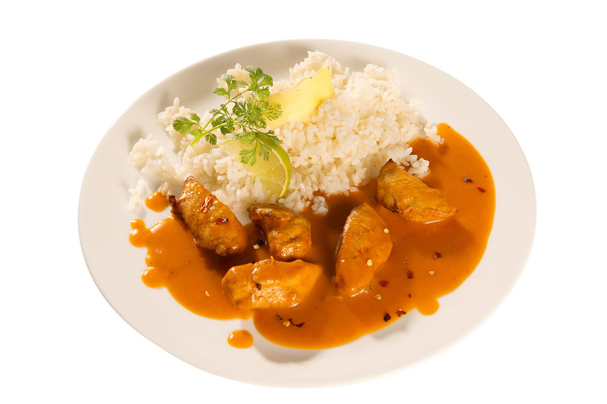 Hähnchenfilets „Tandoori“ in Paprika-Joghurt-Soße dazu Reis